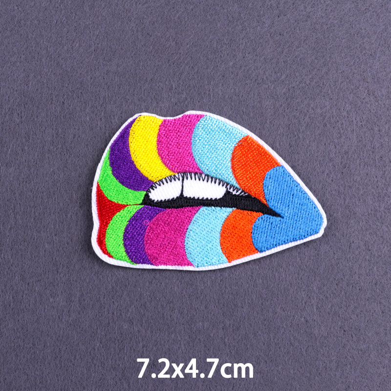 愛はハートパッチを愛しています服カラフルな唇の鉄の手紙のパッ - Embroidery Lips のレビューと価格