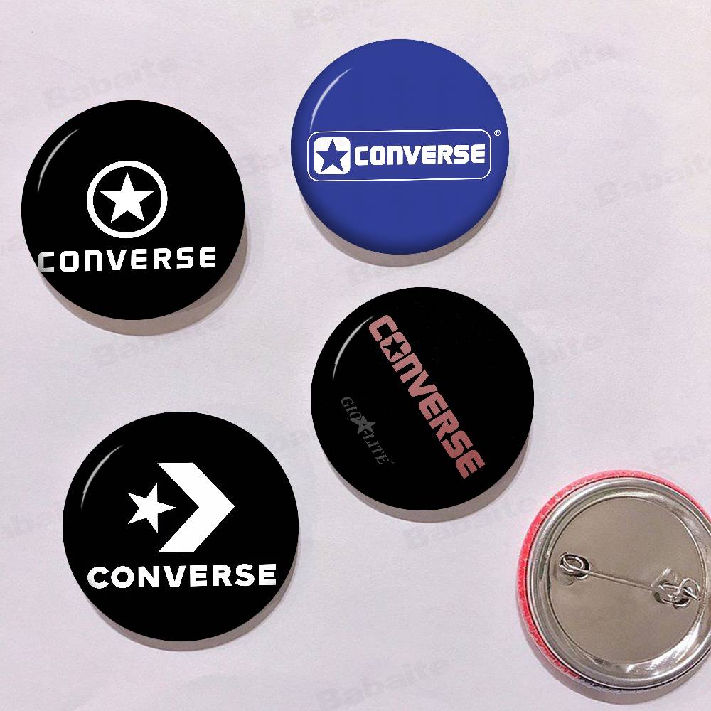 C-CONVERSE ファッションアニメブローチかわいい漫画 - Embroidery Converse のレビューと価格
