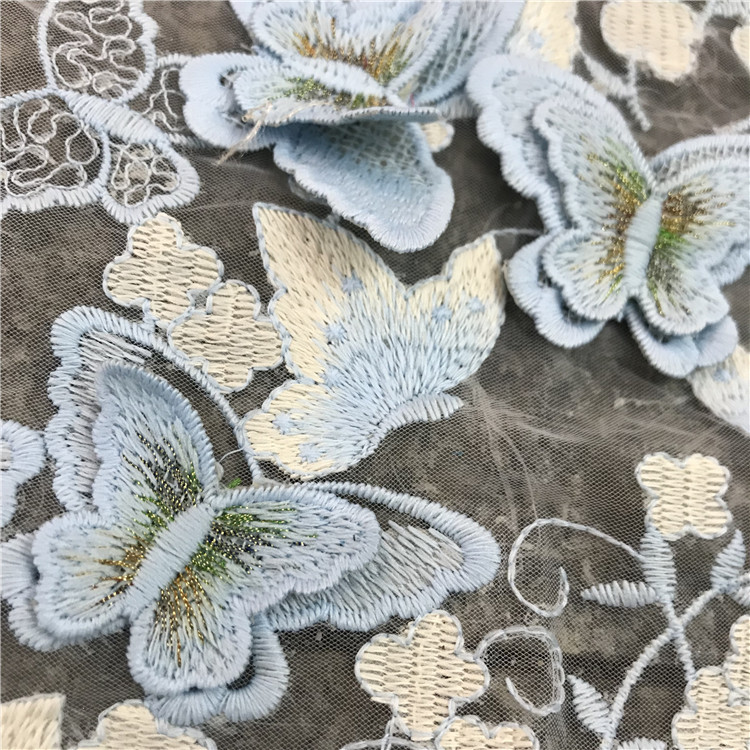 幅130cmのヘビーワーク3D蝶刺繍ミルクシルクレース生地  - Embroidery Needle のレビューと価格
